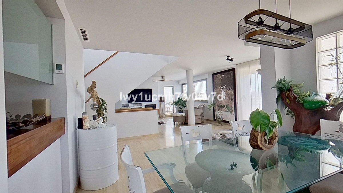 5 Bed Apartment for sale in La Cala De Mijas Costa Del Sol, Málaga, Spain