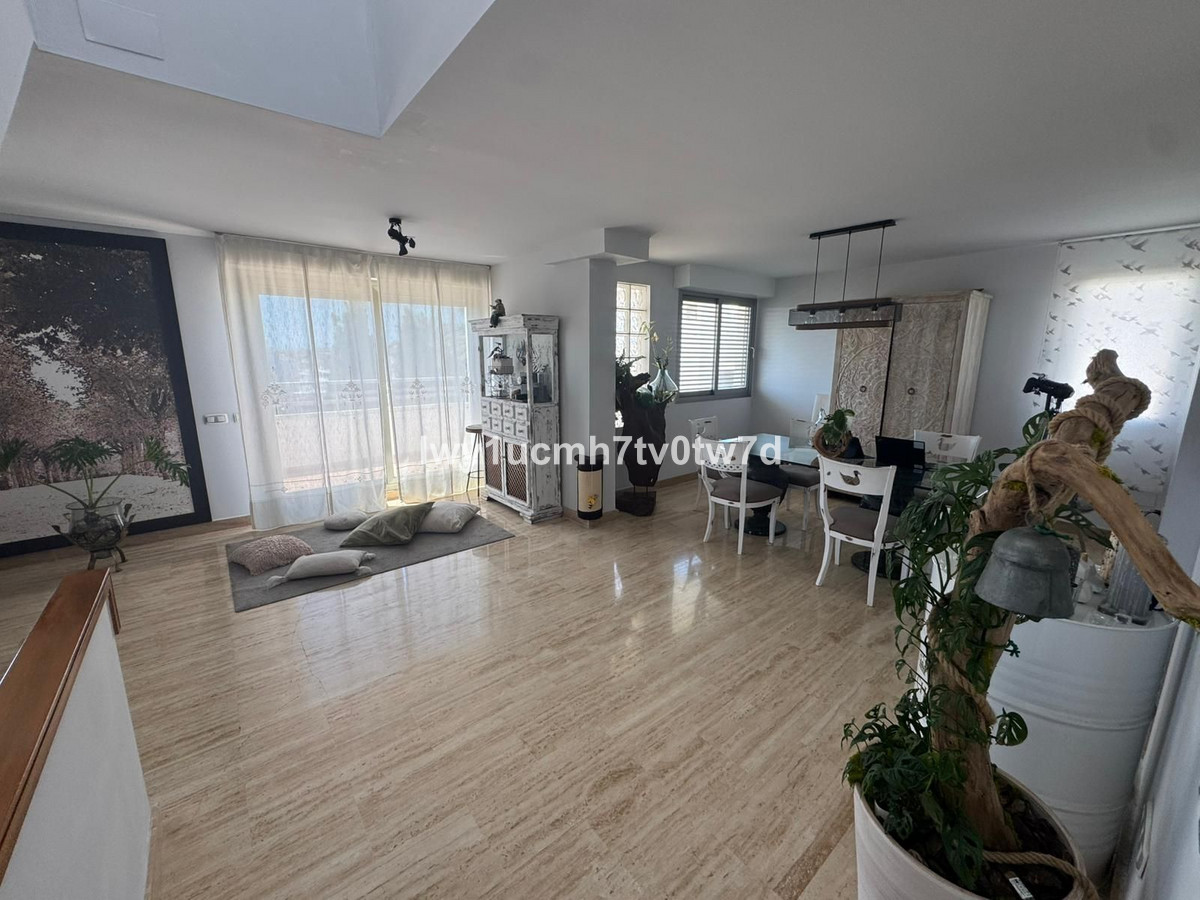 5 Bed Apartment for sale in La Cala De Mijas Costa Del Sol, Málaga, Spain
