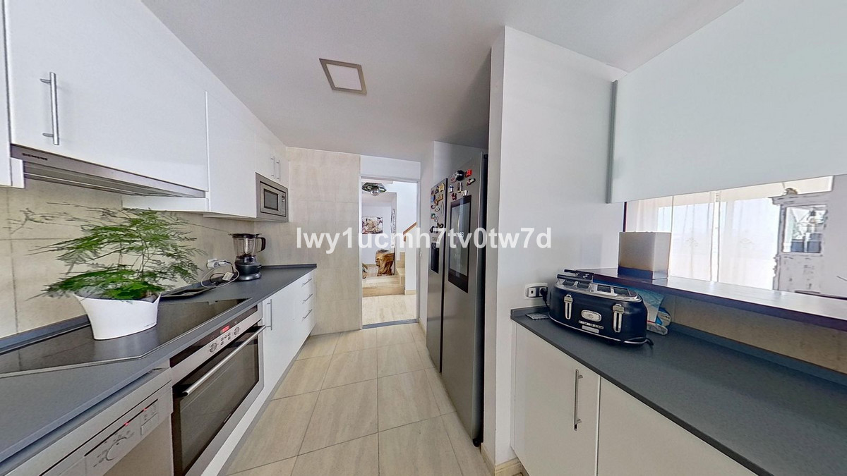 5 Bed Apartment for sale in La Cala De Mijas Costa Del Sol, Málaga, Spain