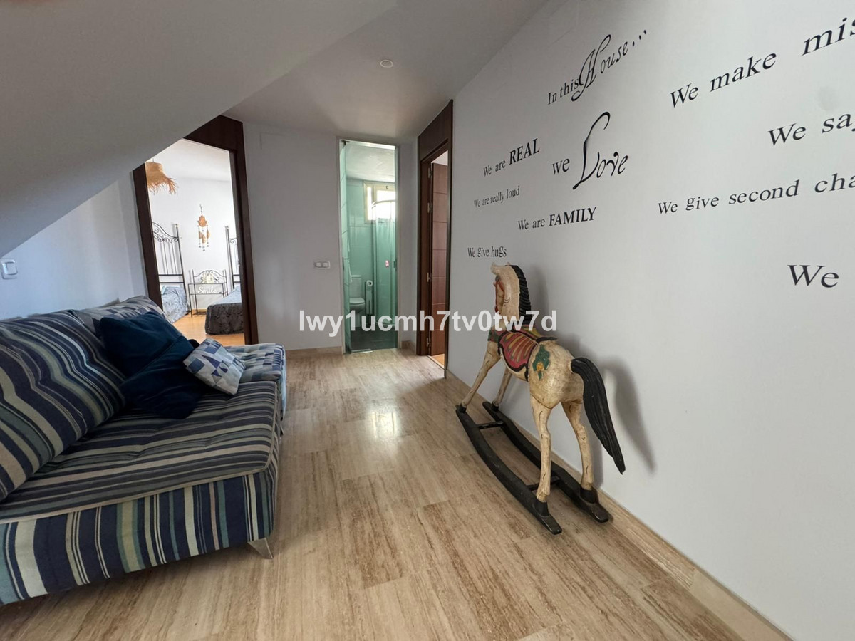 5 Bed Apartment for sale in La Cala De Mijas Costa Del Sol, Málaga, Spain