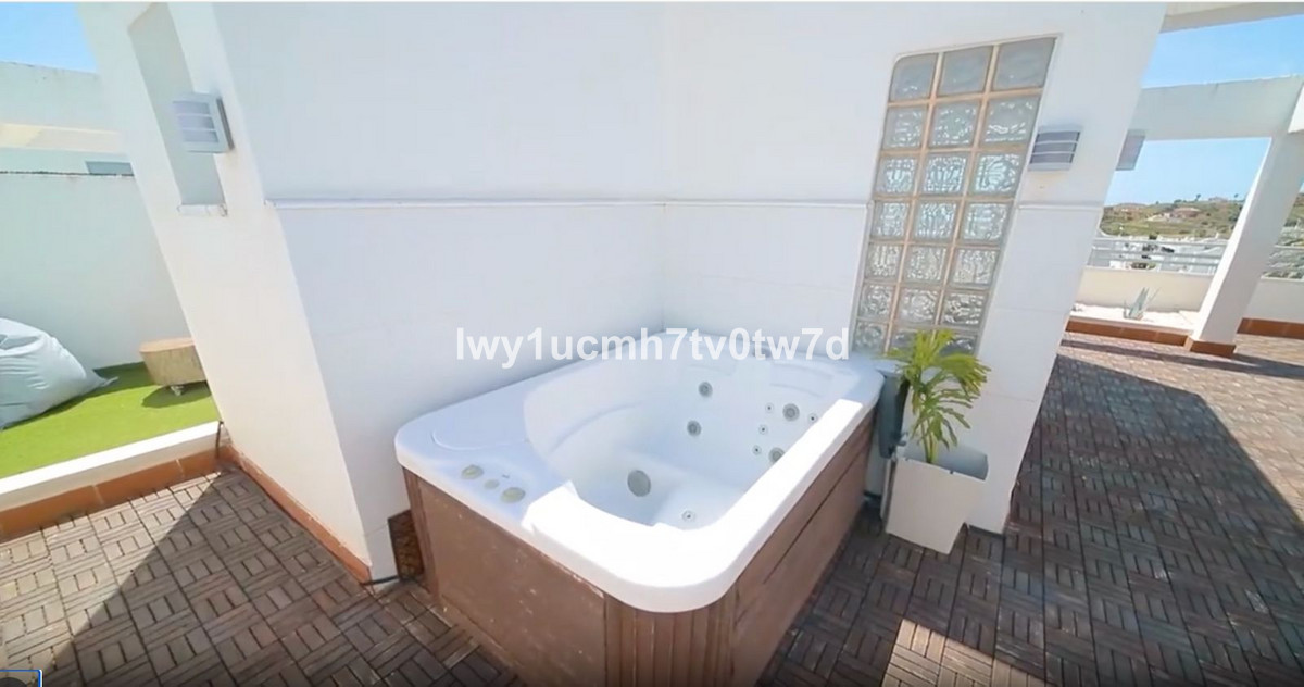 5 Bed Apartment for sale in La Cala De Mijas Costa Del Sol, Málaga, Spain