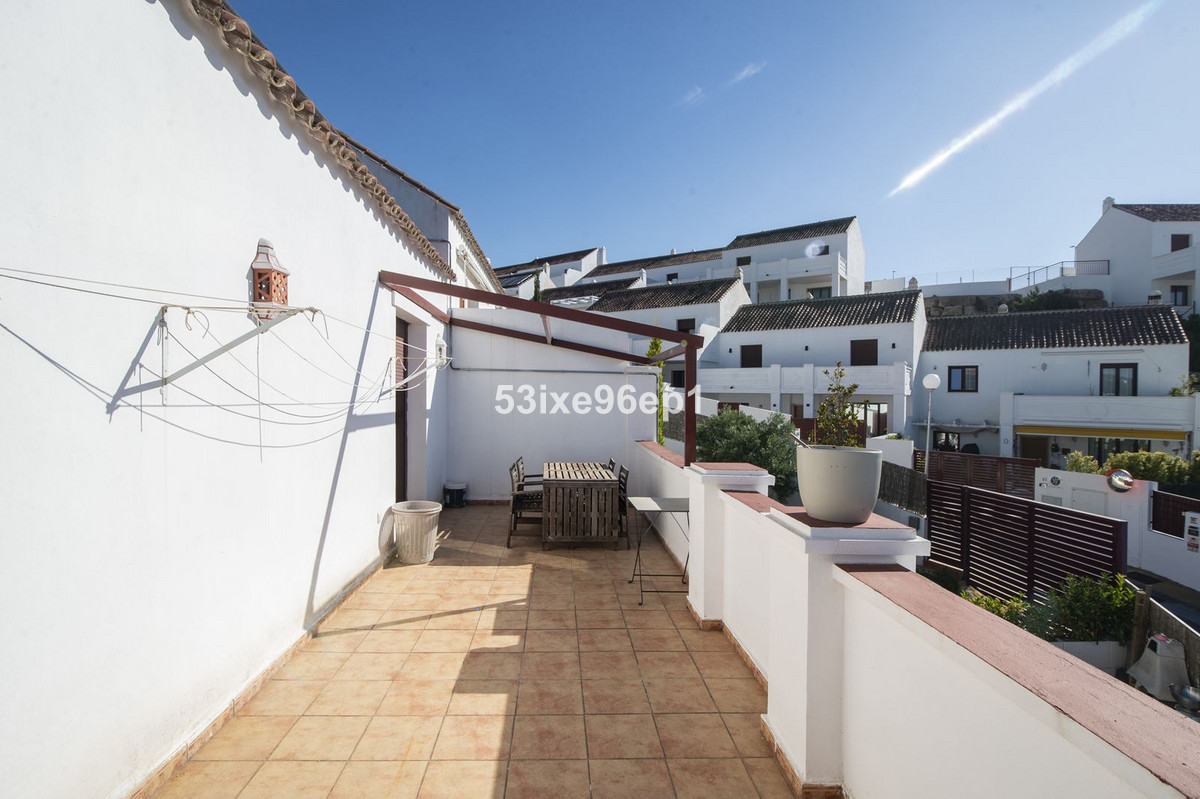 2 Bed Townhouse for sale in Doña Julia Costa Del Sol, Málaga, Spain