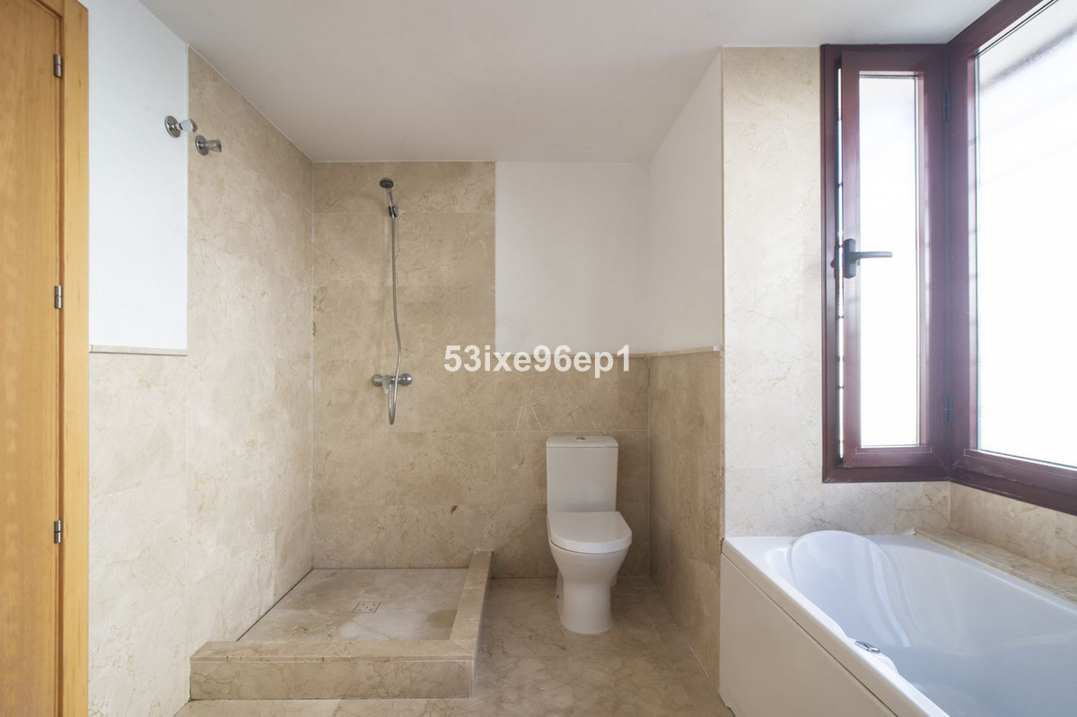 2 Bed Townhouse for sale in Doña Julia Costa Del Sol, Málaga, Spain