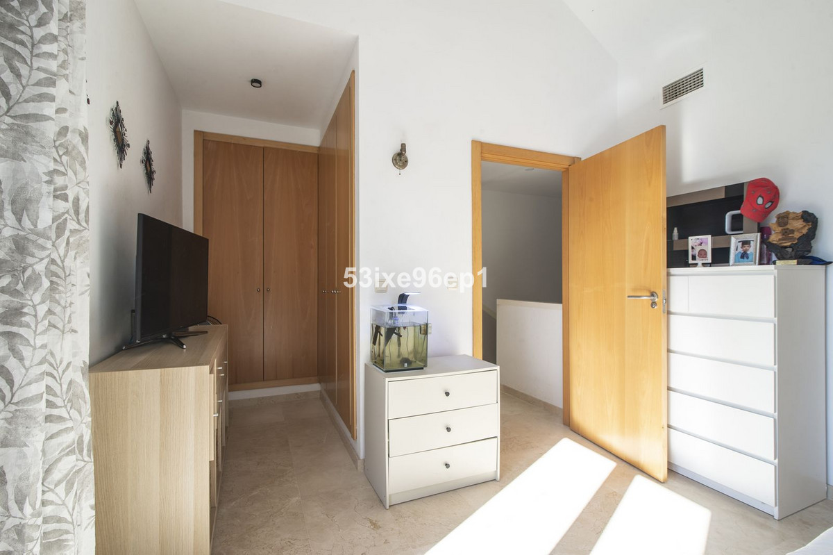 2 Bed Townhouse for sale in Doña Julia Costa Del Sol, Málaga, Spain