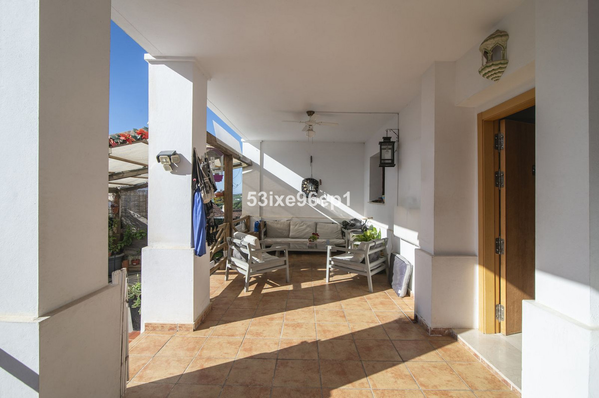 2 Bed Townhouse for sale in Doña Julia Costa Del Sol, Málaga, Spain