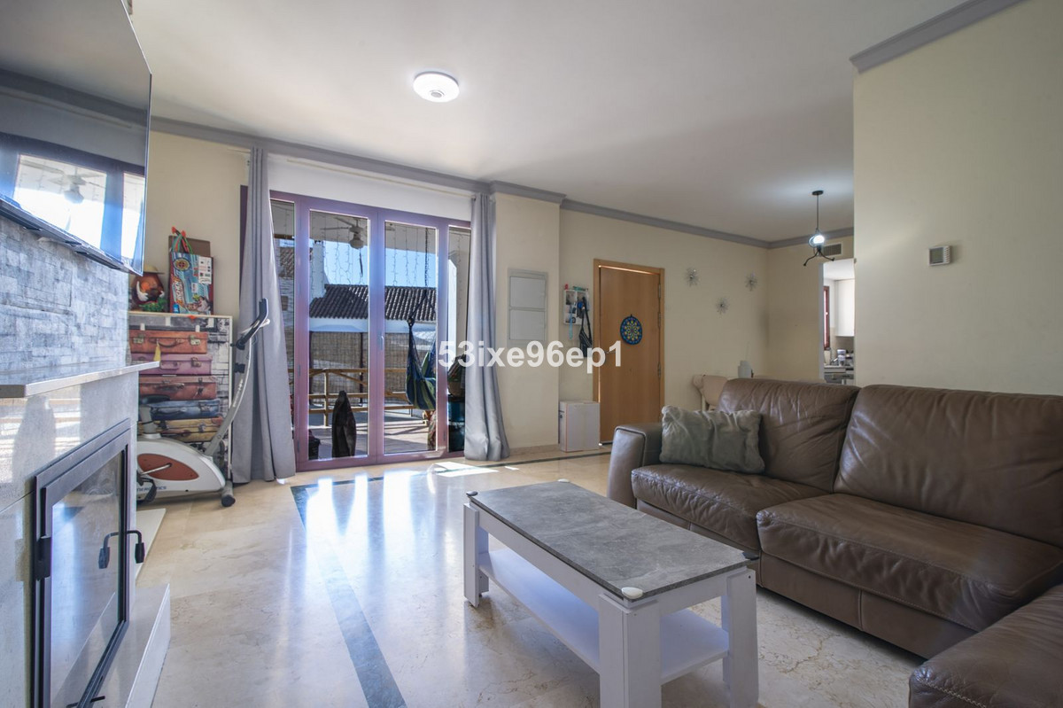2 Bed Townhouse for sale in Doña Julia Costa Del Sol, Málaga, Spain