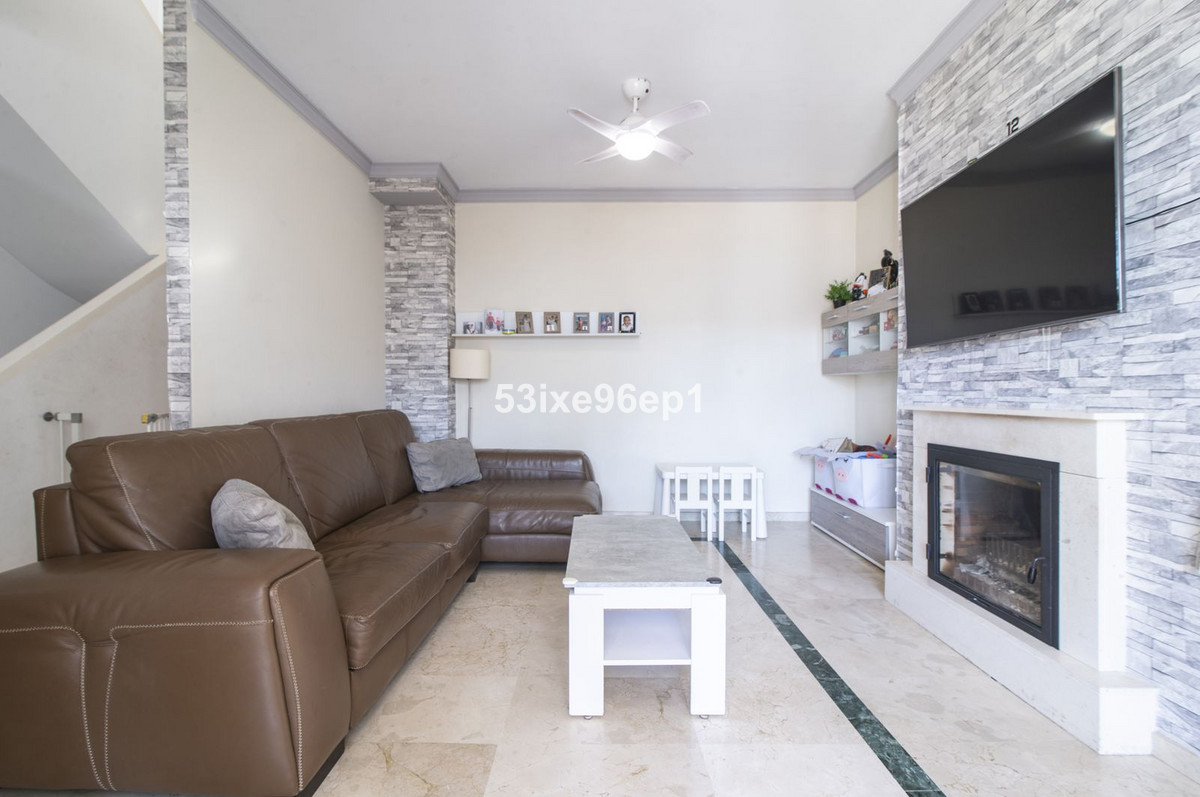 2 Bed Townhouse for sale in Doña Julia Costa Del Sol, Málaga, Spain