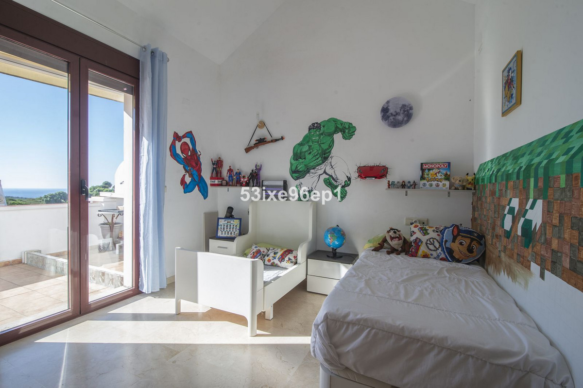 2 Bed Townhouse for sale in Doña Julia Costa Del Sol, Málaga, Spain
