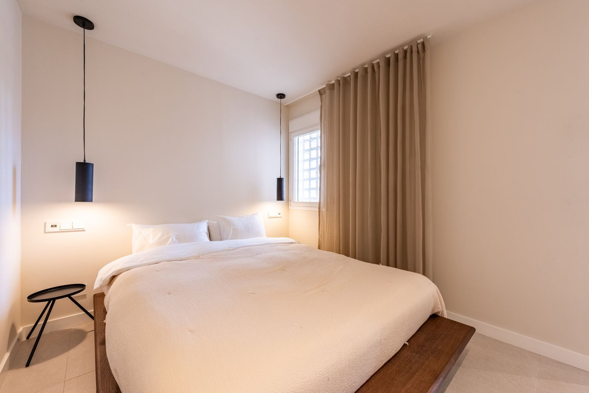 3 Bed Apartment for sale in Nueva Andalucía Costa Del Sol, Málaga, Spain