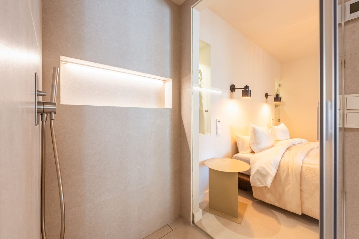 3 Bed Apartment for sale in Nueva Andalucía Costa Del Sol, Málaga, Spain
