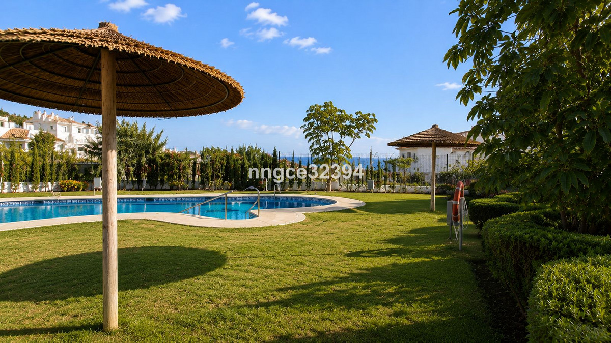 2 Bed Apartment for sale in Nueva Andalucía Costa Del Sol, Málaga, Spain