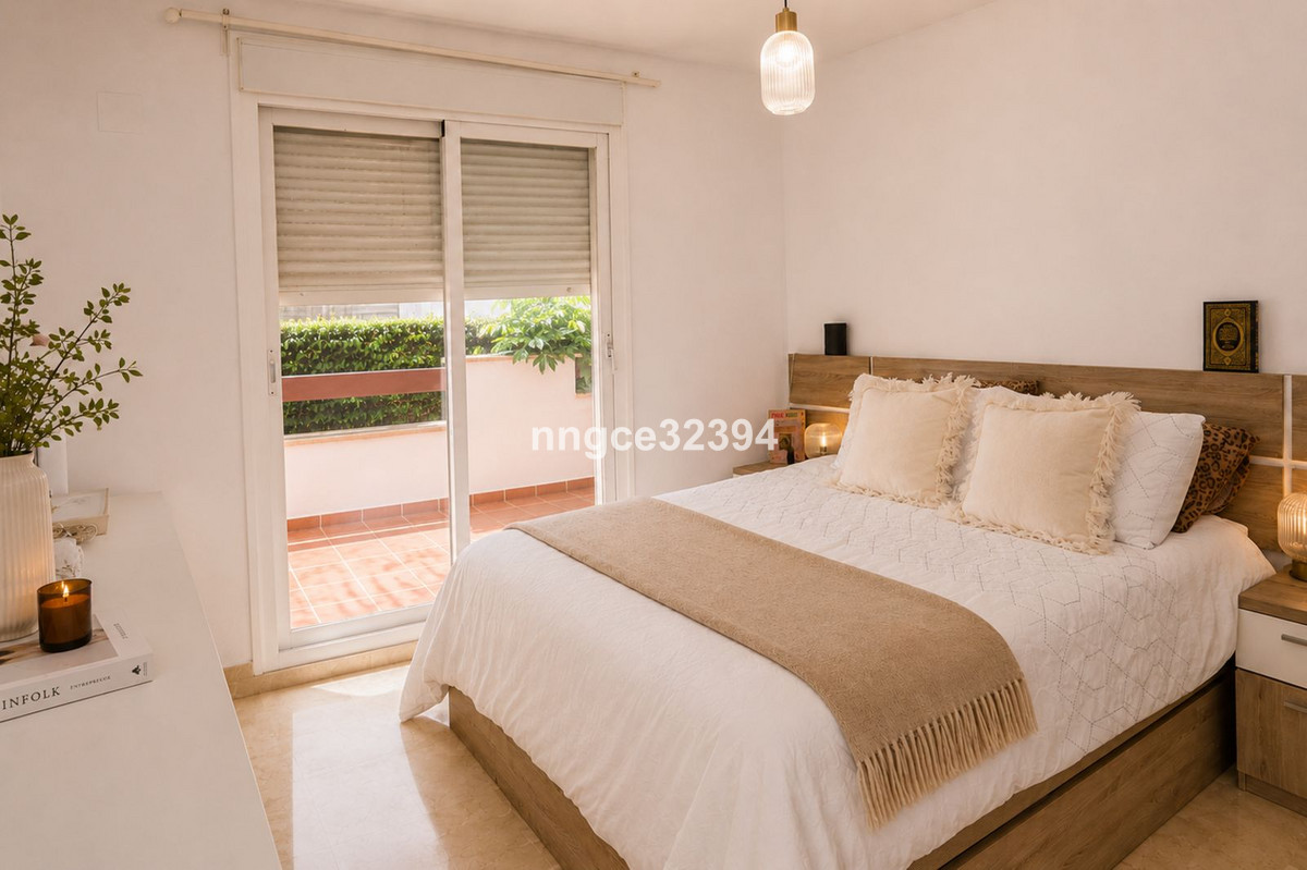 2 Bed Apartment for sale in Nueva Andalucía Costa Del Sol, Málaga, Spain