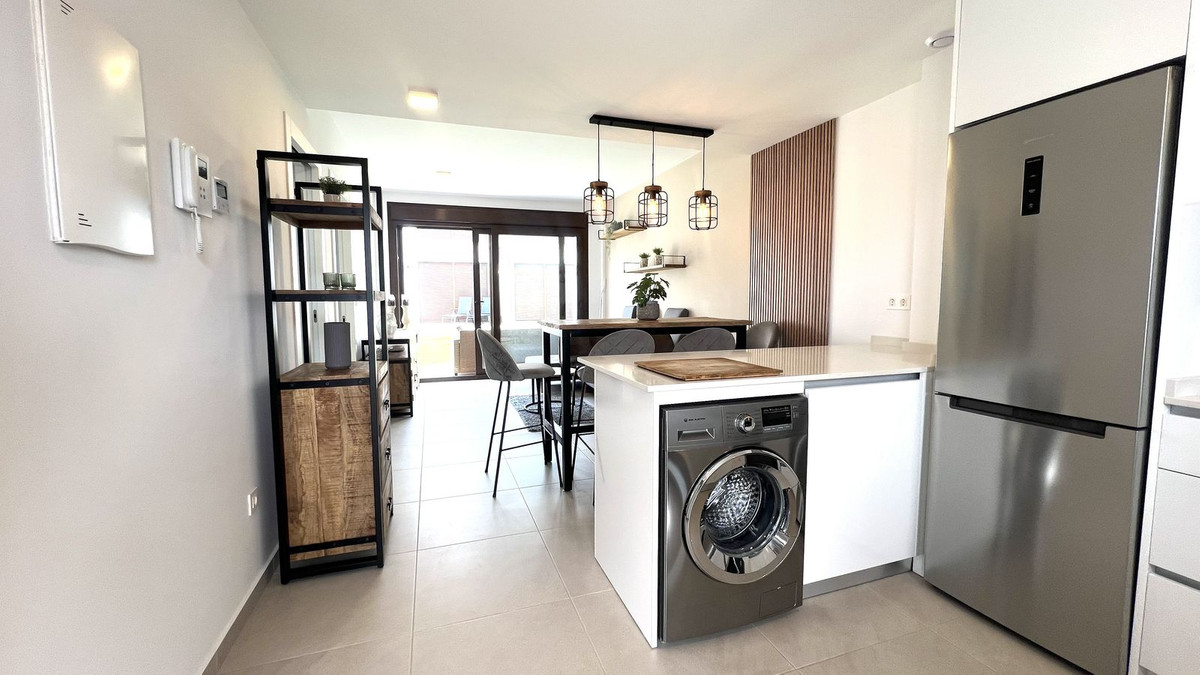 Se vende Apartamento Planta Baja de 2 dormitorios en Costa Calida, Murcia, España