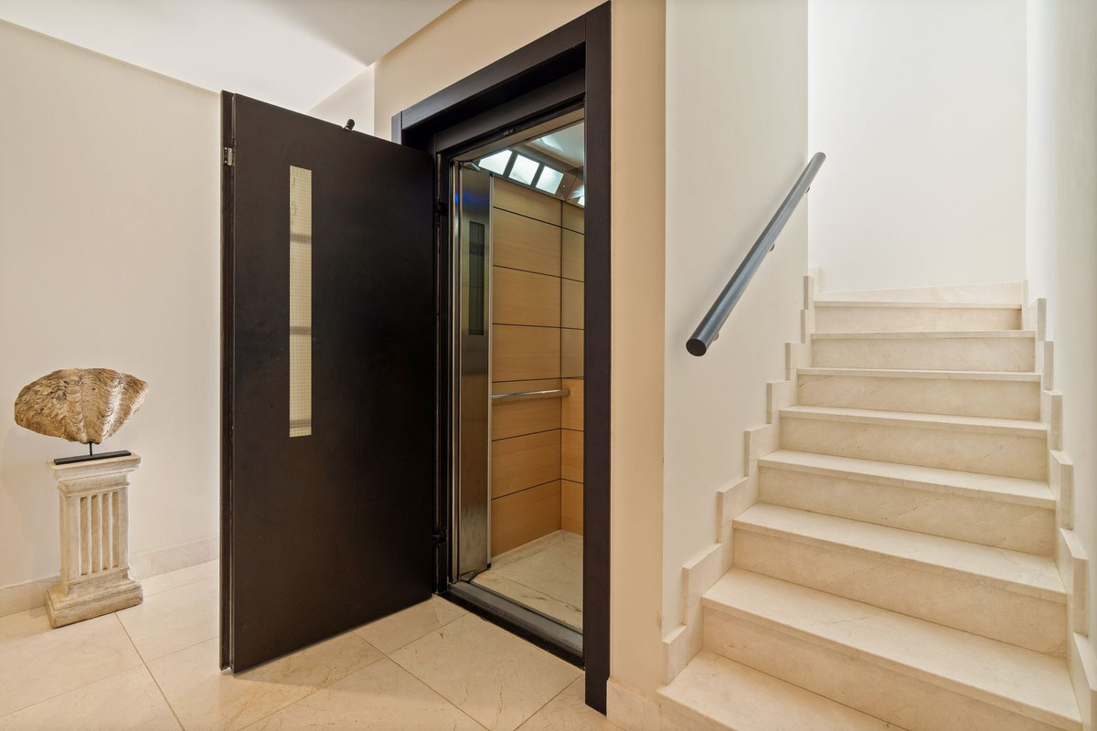 Se vende Adosada de 2 dormitorios en Costa Del Sol, Cadiz, España