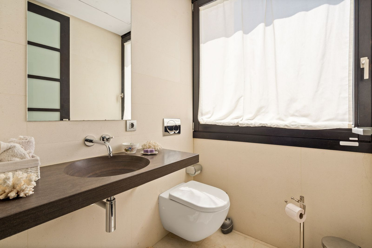 Se vende Adosada de 2 dormitorios en Costa Del Sol, Cadiz, España
