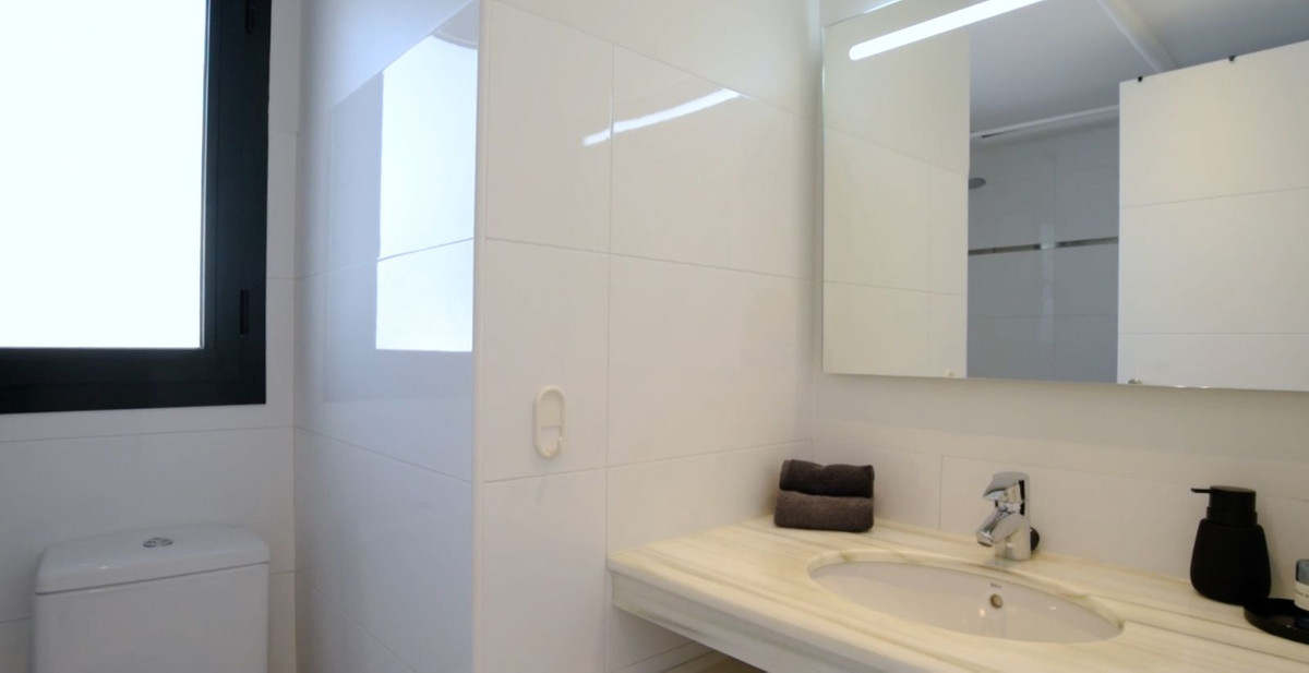 3 Bed Apartment for sale in Casares Costa Del Sol, Málaga, Spain