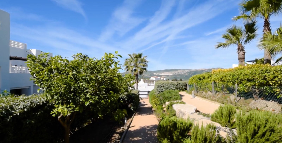 3 Bed Apartment for sale in Casares Costa Del Sol, Málaga, Spain