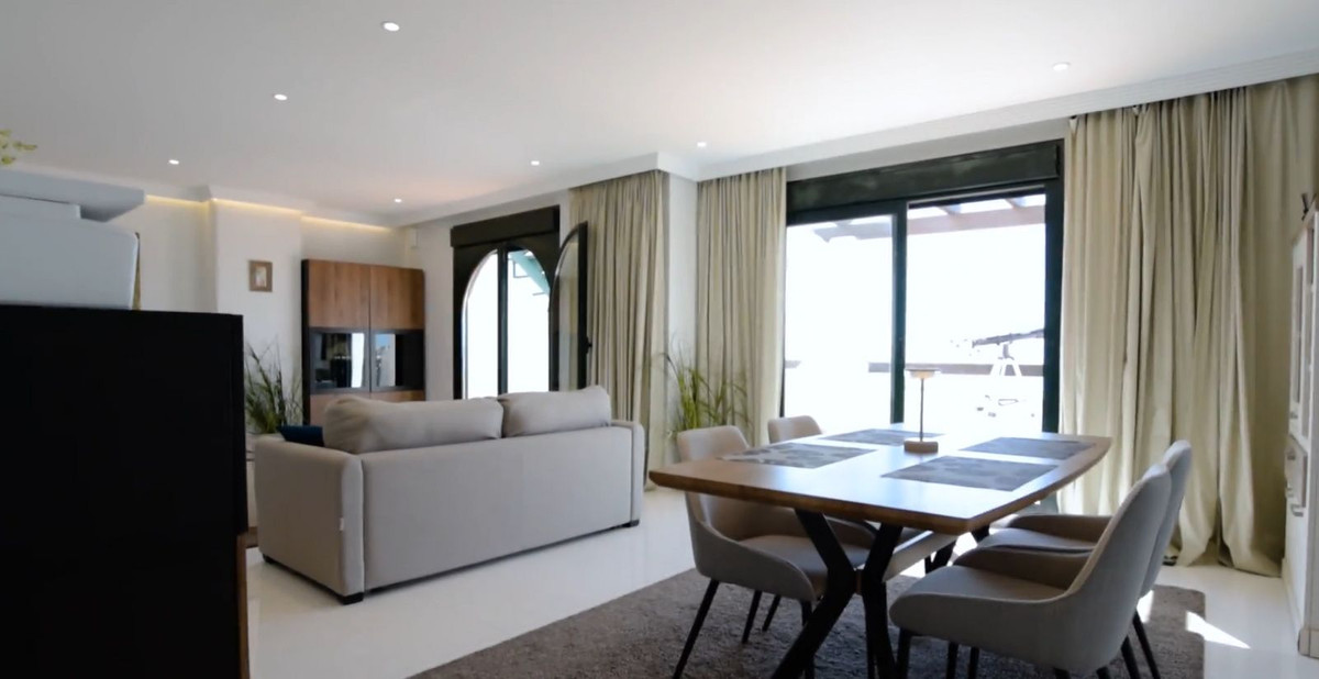 3 Bed Apartment for sale in Casares Costa Del Sol, Málaga, Spain