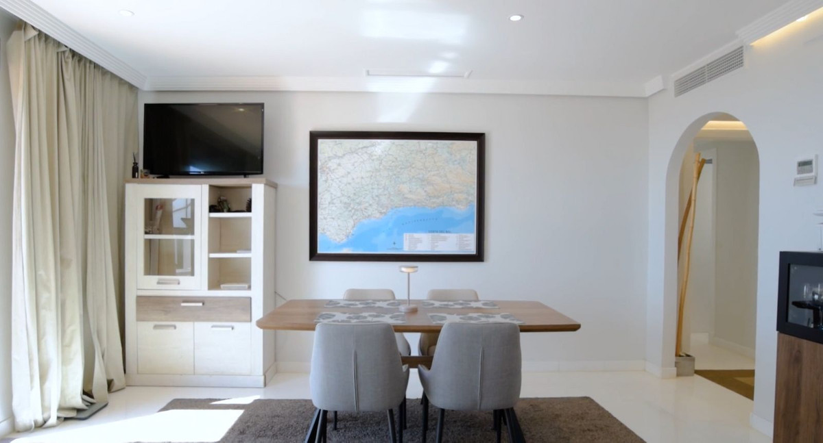 3 Bed Apartment for sale in Casares Costa Del Sol, Málaga, Spain