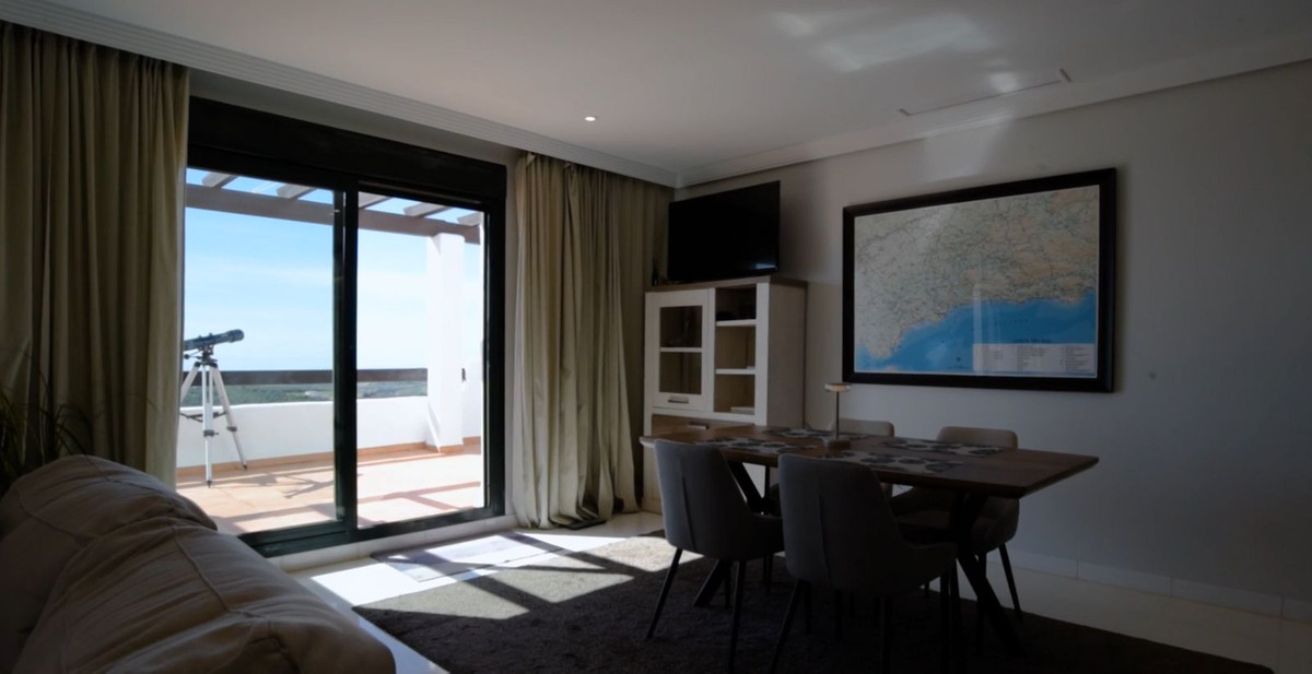 3 Bed Apartment for sale in Casares Costa Del Sol, Málaga, Spain