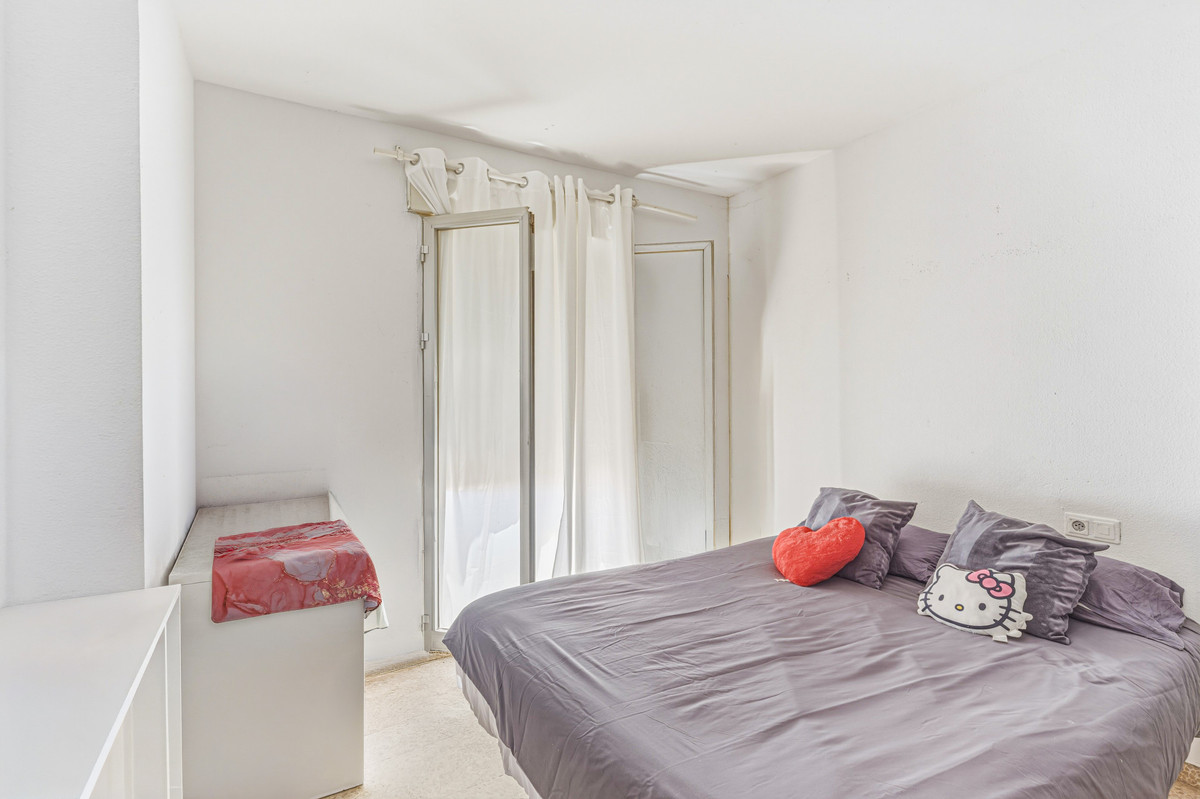 3 Bed Townhouse for sale in Estepona Costa Del Sol, Málaga, Spain