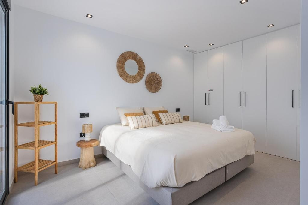 Se vende Villa - Chalet de 3 dormitorios en Costa Blanca, Alicante, España