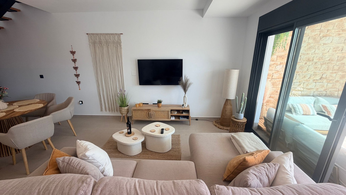 Se vende Villa - Chalet de 3 dormitorios en Costa Blanca, Alicante, España