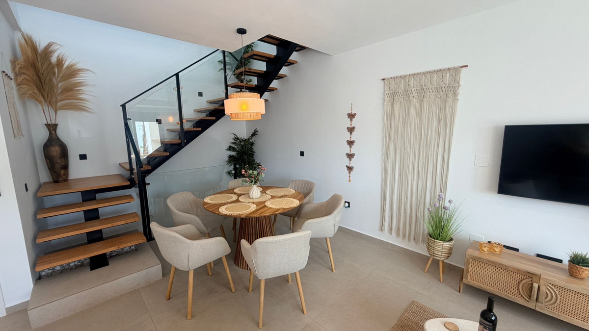 Se vende Villa - Chalet de 3 dormitorios en Costa Blanca, Alicante, España