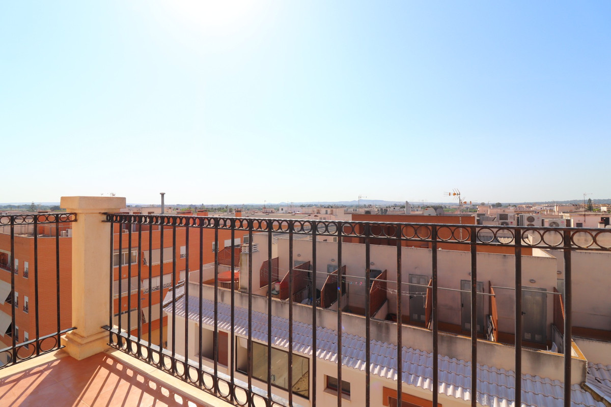 Se vende Apartamento Planta Media de 2 dormitorios en Costa Blanca, Alicante, España