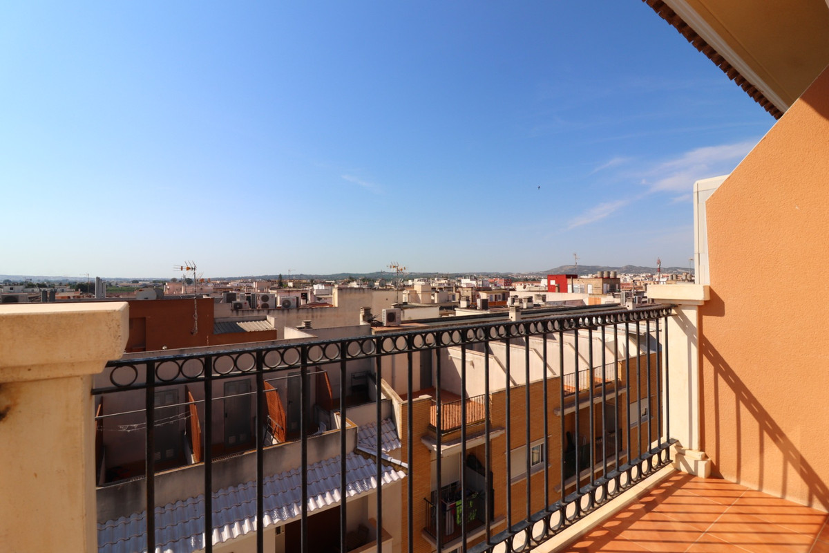 Se vende Apartamento Planta Media de 2 dormitorios en Costa Blanca, Alicante, España