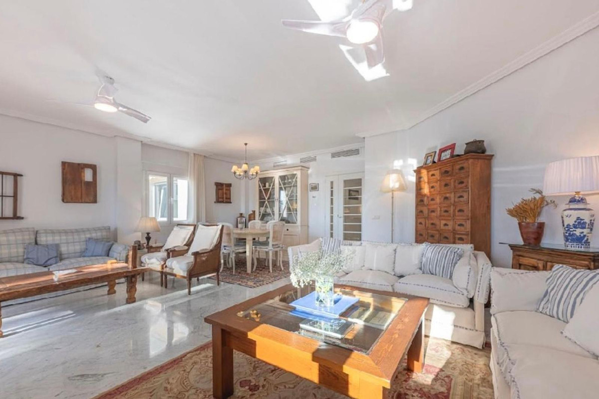 4 Bed Apartment for sale in Bahía De Marbella Costa Del Sol, Málaga, Spain