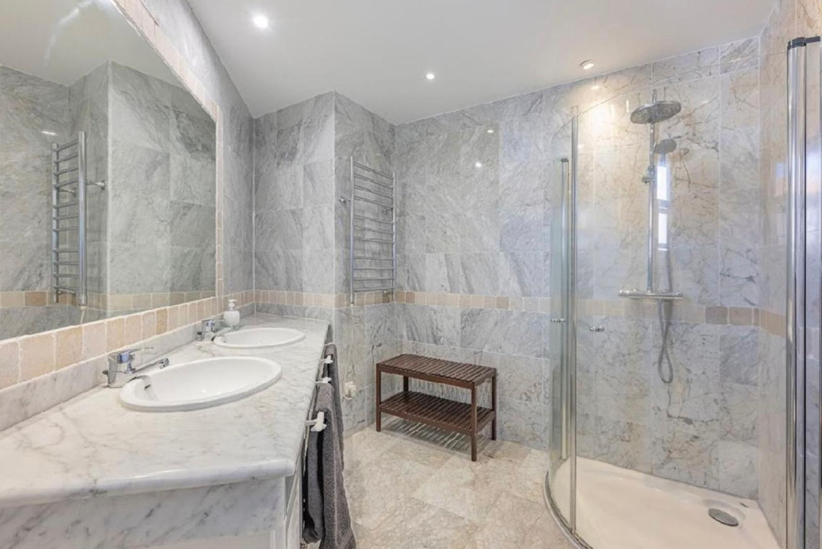 4 Bed Apartment for sale in Bahía De Marbella Costa Del Sol, Málaga, Spain