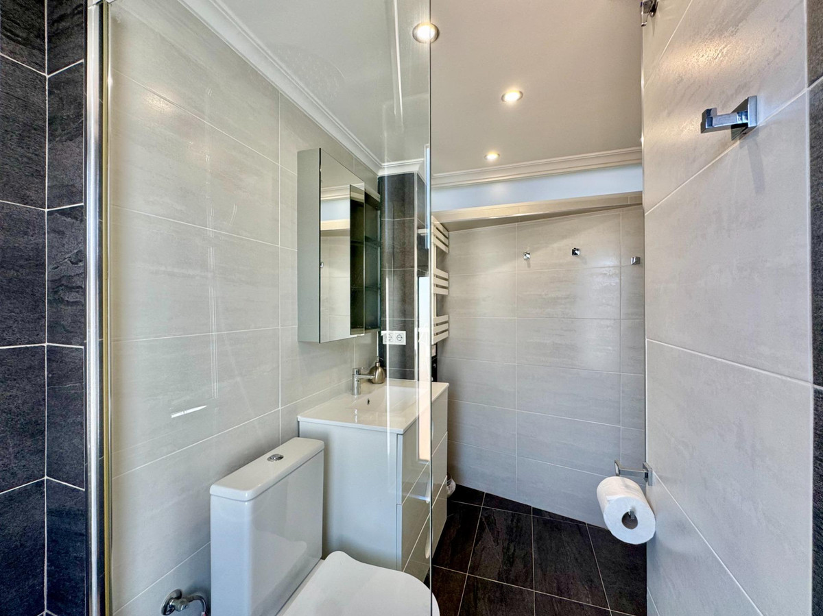 2 Bed Apartment for sale in Punta Prima Costa Blanca, Alicante, Spain
