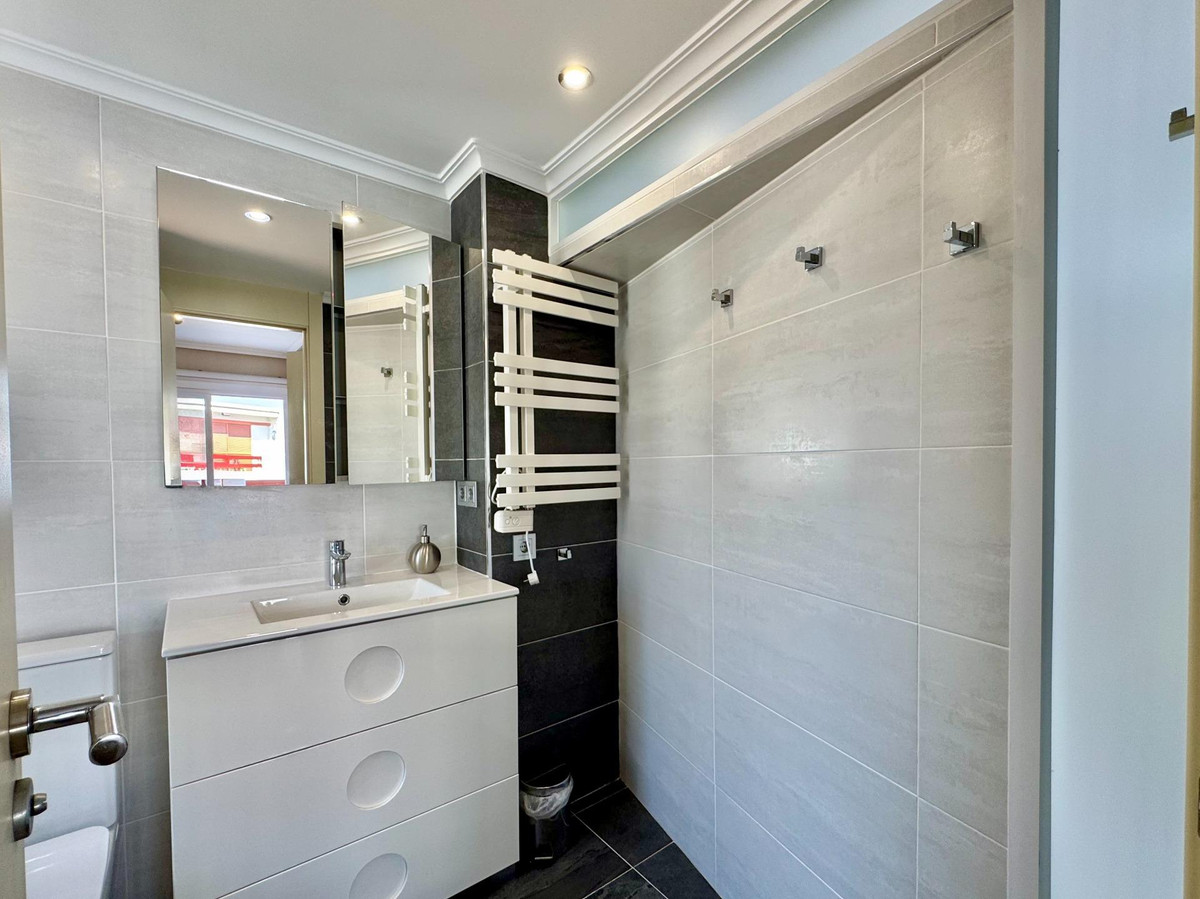 2 Bed Apartment for sale in Punta Prima Costa Blanca, Alicante, Spain