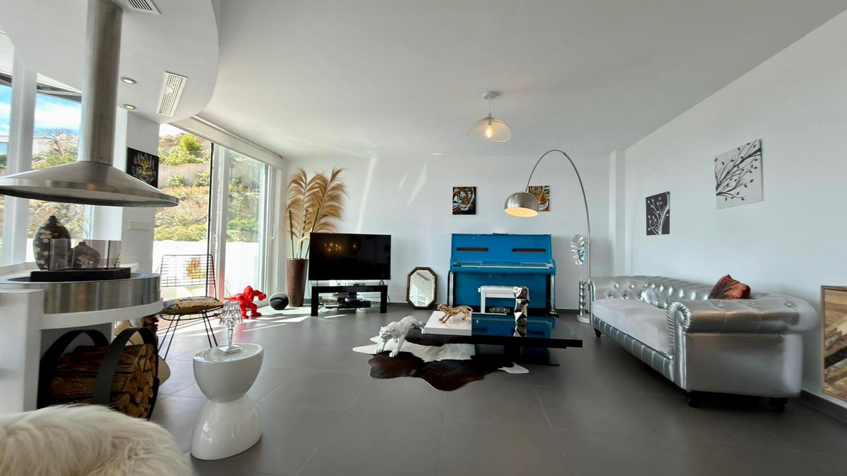 4 Bed Apartment for sale in Altea Costa Blanca, Alicante, Spain