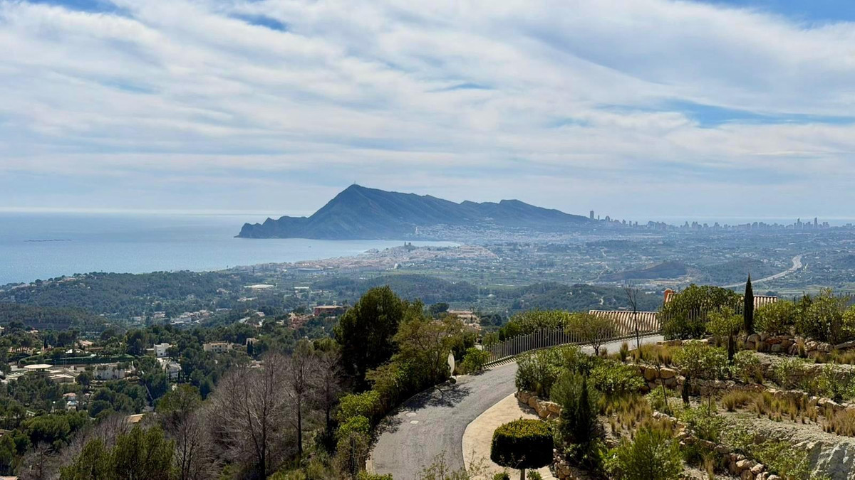 4 Bed Apartment for sale in Altea Costa Blanca, Alicante, Spain