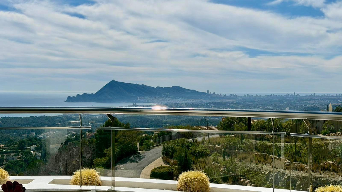4 Bed Apartment for sale in Altea Costa Blanca, Alicante, Spain