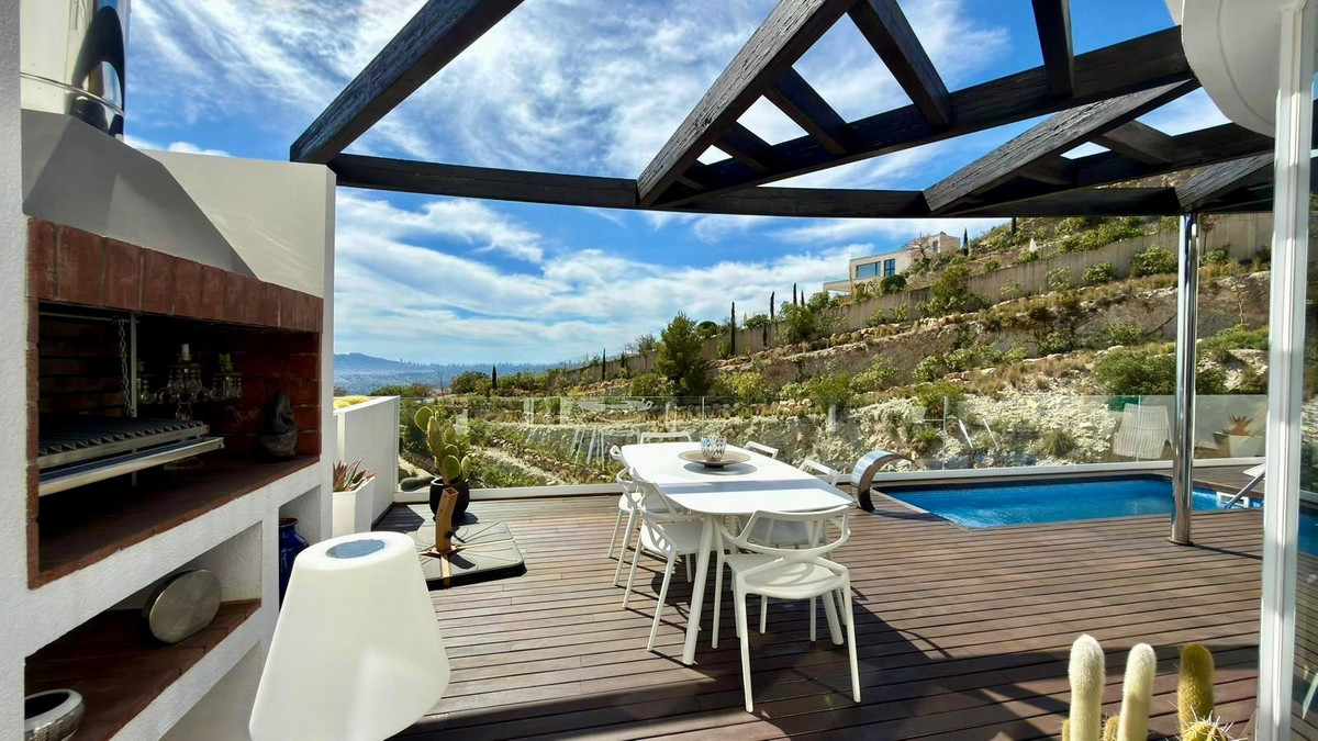 4 Bed Apartment for sale in Altea Costa Blanca, Alicante, Spain