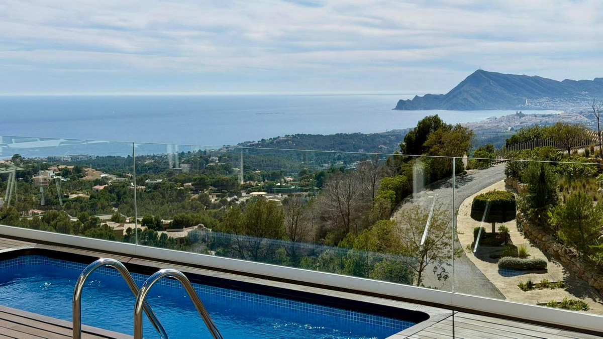 4 Bed Apartment for sale in Altea Costa Blanca, Alicante, Spain