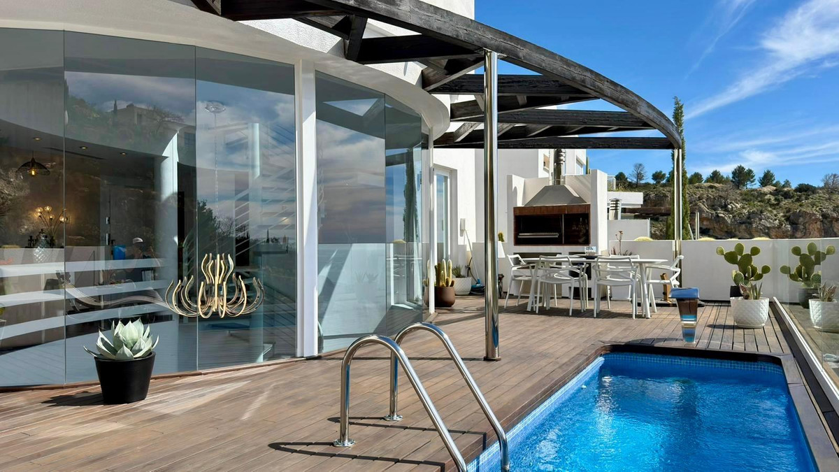 4 Bed Apartment for sale in Altea Costa Blanca, Alicante, Spain