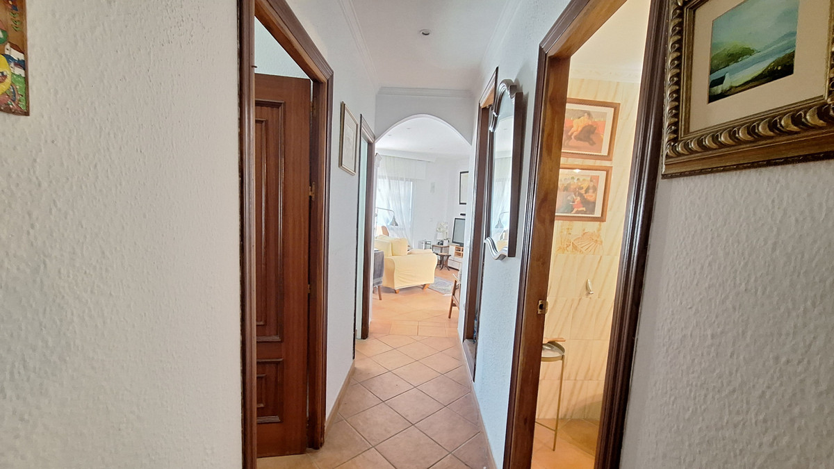 5 Bed Commercial unit for sale in Estepona Costa Del Sol, Málaga, Spain