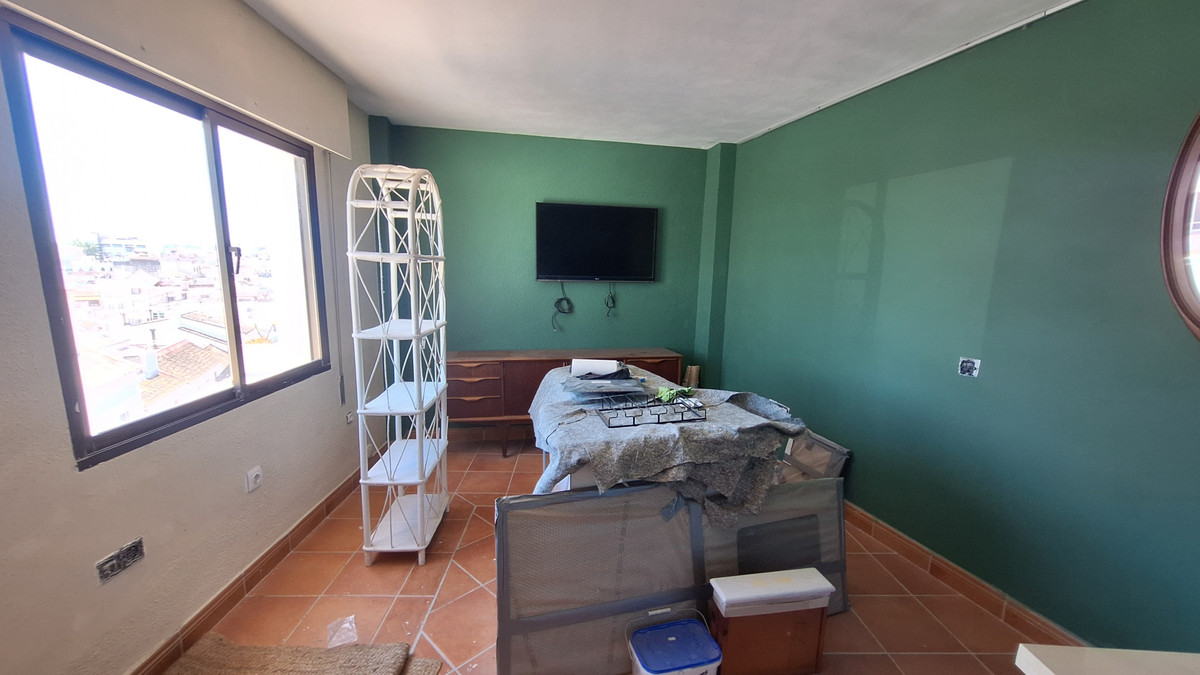 5 Bed Commercial unit for sale in Estepona Costa Del Sol, Málaga, Spain