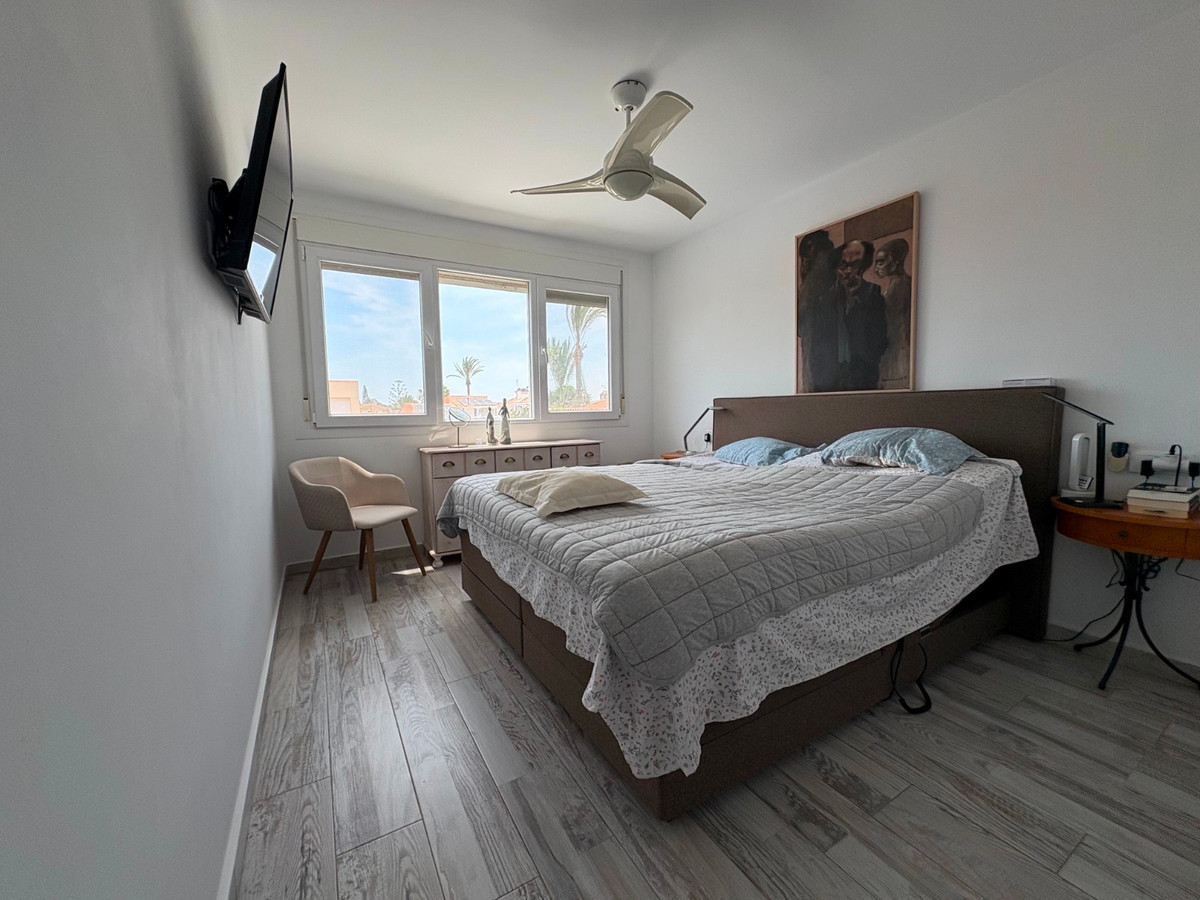 2 Bed Townhouse for sale in Torrevieja Costa Blanca, Alicante, Spain