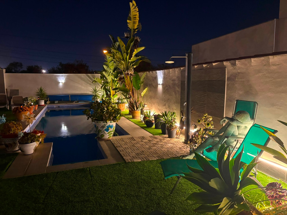2 Bed Townhouse for sale in Torrevieja Costa Blanca, Alicante, Spain