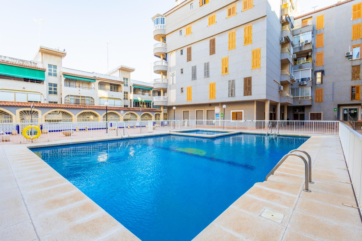 Se vende Ático de 2 dormitorios en Costa Blanca, Alicante, España