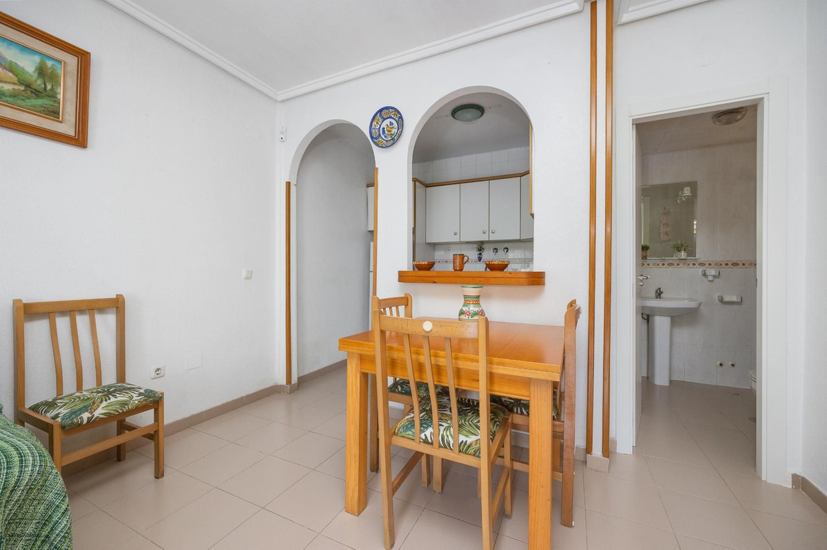 Se vende Bungalow de 2 dormitorios en Costa Blanca, Alicante, España