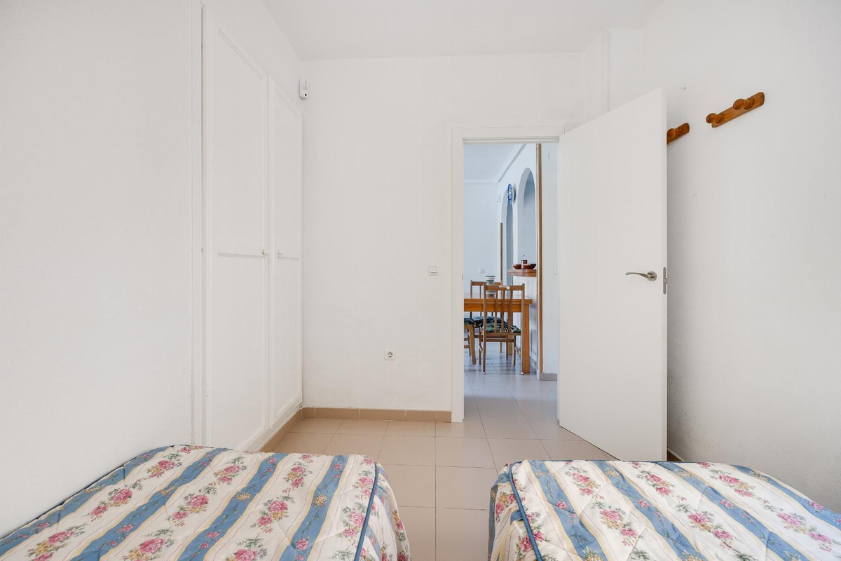 Se vende Bungalow de 2 dormitorios en Costa Blanca, Alicante, España