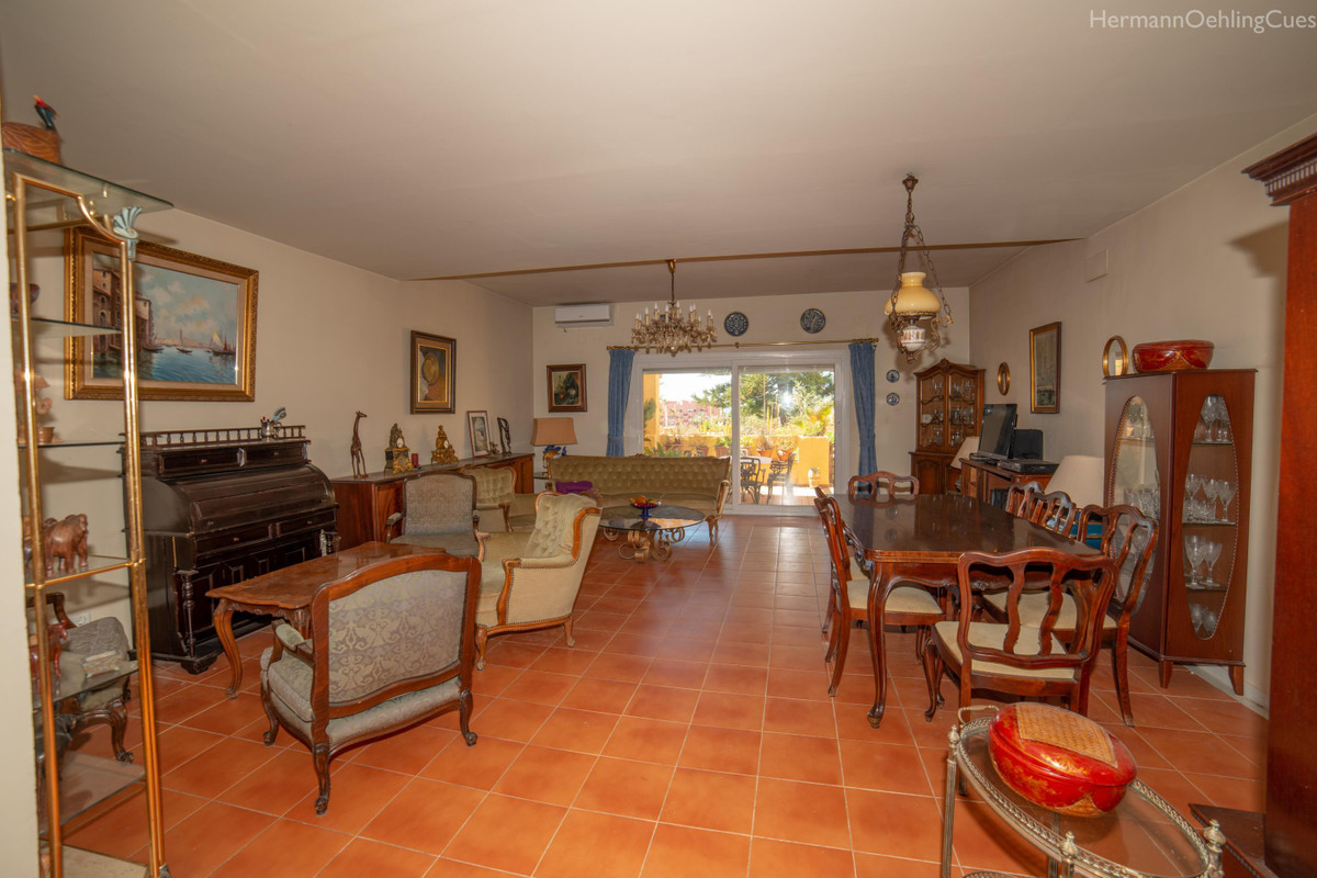 4 Bed Townhouse for sale in Estepona Costa Del Sol, Málaga, Spain