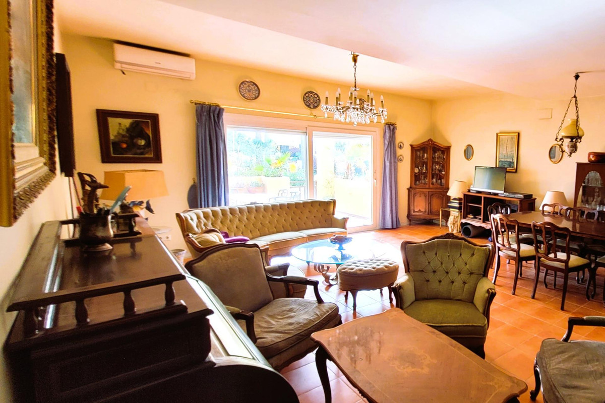 4 Bed Townhouse for sale in Estepona Costa Del Sol, Málaga, Spain