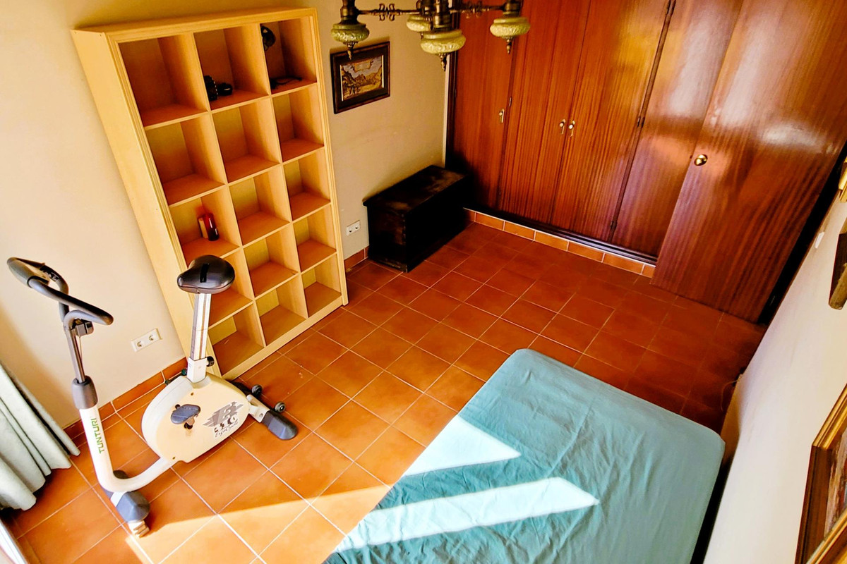 4 Bed Townhouse for sale in Estepona Costa Del Sol, Málaga, Spain